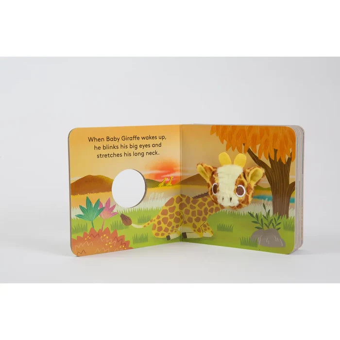 Baby Giraffe: Finger Puppet Book