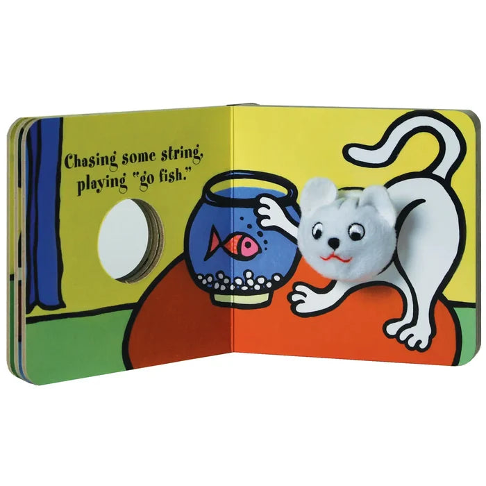 Little Kitten: Finger Puppet Book