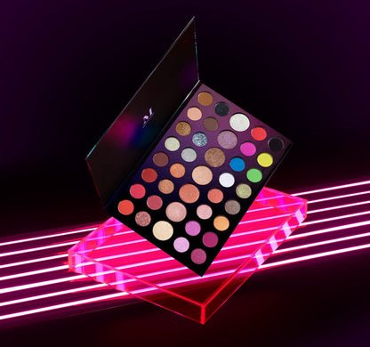 39L HIT THE LIGHTS ARTISTRY PALETTE