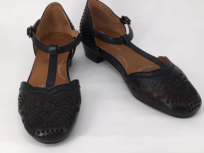 Chrissie Contour France available in 2 colours