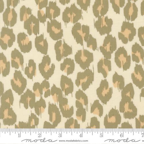 Cream (Style 6)- Sunlit Ruins Fat Quarter
