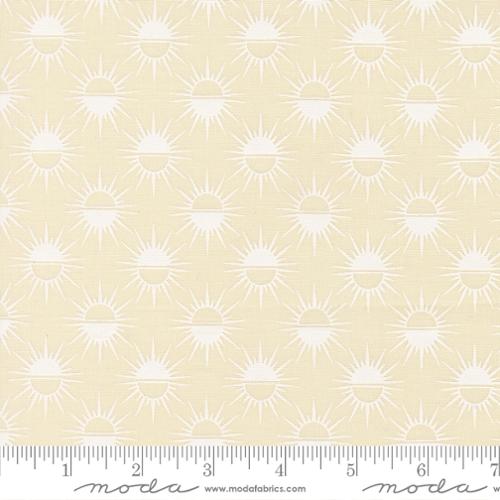 Cream White (Style 9)- Sunlit Ruins Fat Quarter