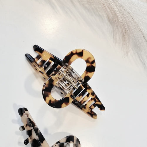Done Medium Twist Claw Clip Brown Leopard