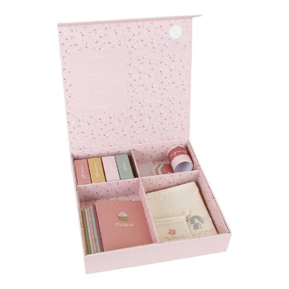 Erinnerungsbox Flowers & Butterflies für Fotos und kleine Baby-Erinnerungen – Detailansicht