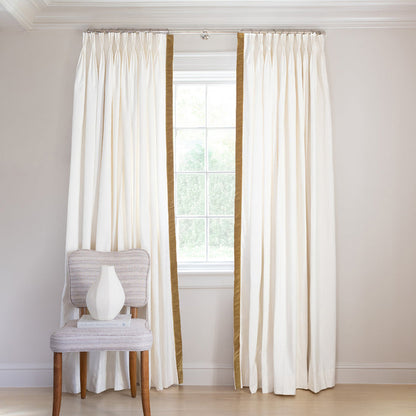 FEATURED: Shown in Pinch Pleat / Blackout / Camel Velvet Band