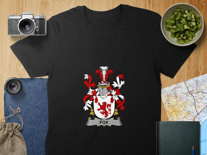 Fox family crest graphic T-shirt