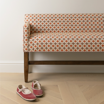 FEATURED: Shown in Hayes Coral / Queen / Tobacco / Orchid Welt
