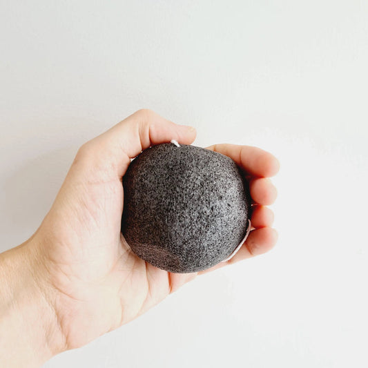 Konjac Sponge - Black for oily/combination skin - Dust & Glow