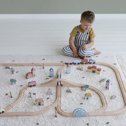 Little Dutch Holzeisenbahn Starterset XXL mit 51 Schienen und Spielstadt-Elementen