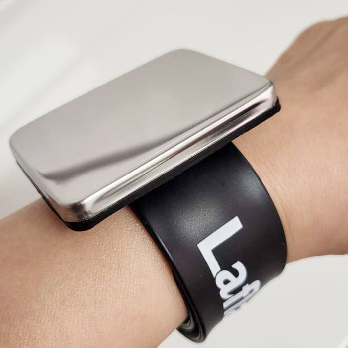LAFLARE magnetic wrist band for hairstylists black silicone band with stainless steel magnetic plate on wrist
