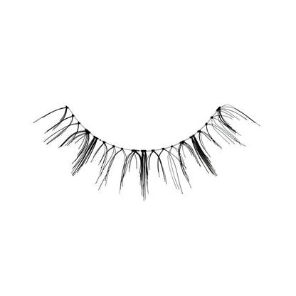 Mika a short, round lash with natural volume and delicate spiky fibers for a wet mascara effect.