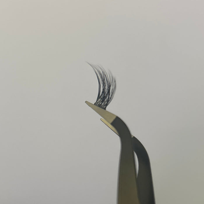 Naturals — Pre-Glued Cluster Lashes (TME48)