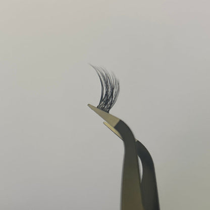 Naturals — Pre-Glued Cluster Lashes (TME48)