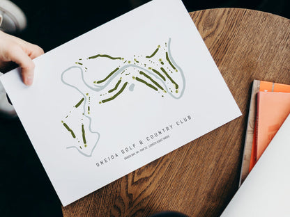 Oneida-Golf-And-Country-Club-WI--With-Laptop
