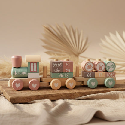 Holzzug aus Holz in Rosa und Pink mit Personalisierung zur Geburt