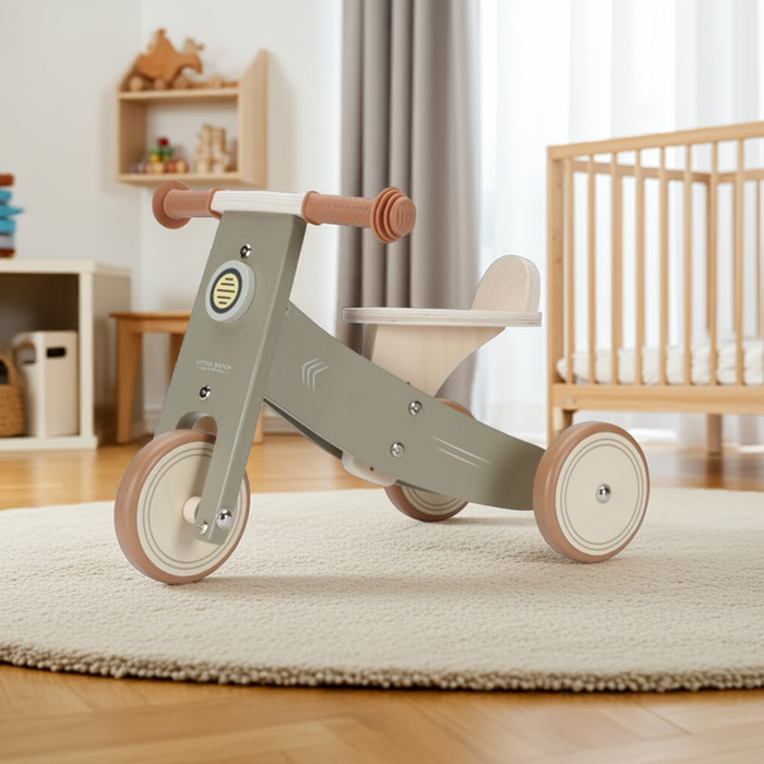 Personalisiertes Holz-Dreirad Olive mit Namen – ab 12 Monaten