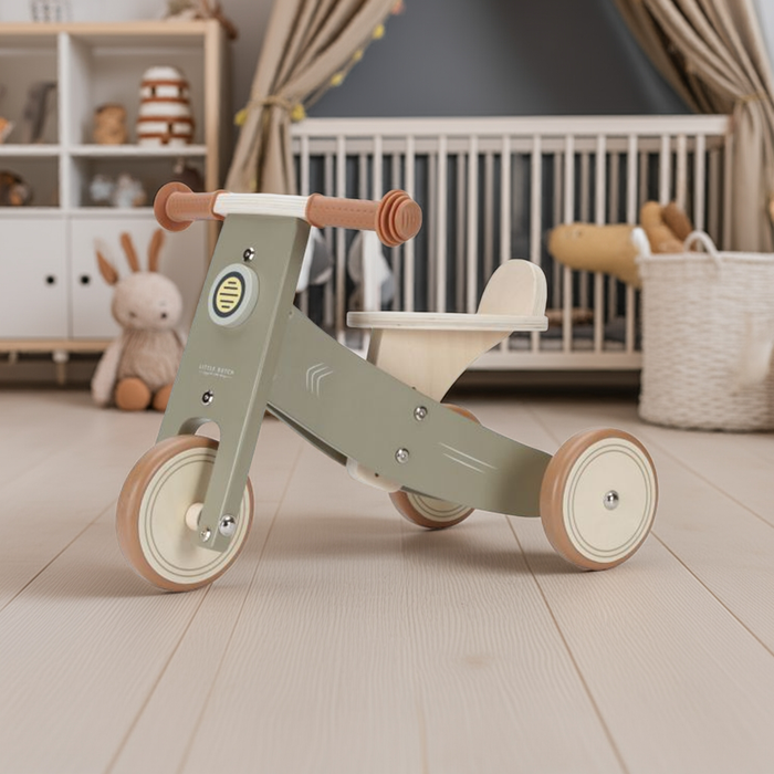 Personalisiertes Holz-Dreirad Olive mit Namen – ab 12 Monaten