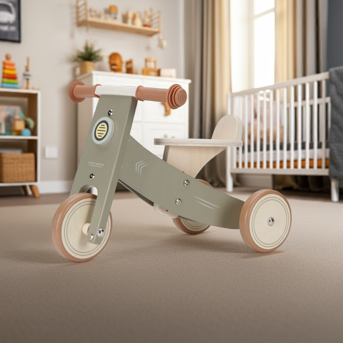 Personalisiertes Holz-Dreirad Olive mit Namen – ab 12 Monaten