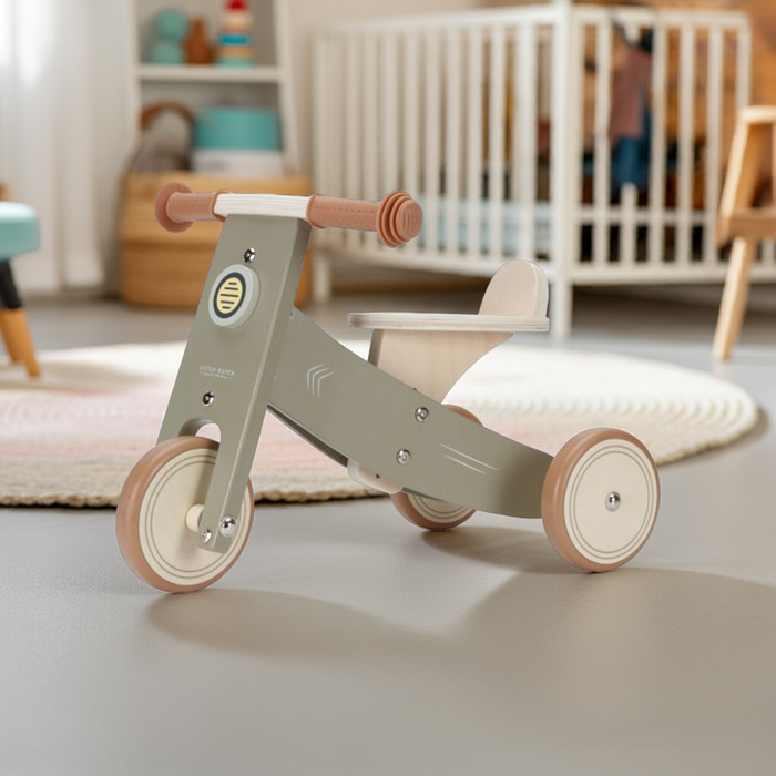 Personalisiertes Holz-Dreirad Olive mit Namen – ab 12 Monaten