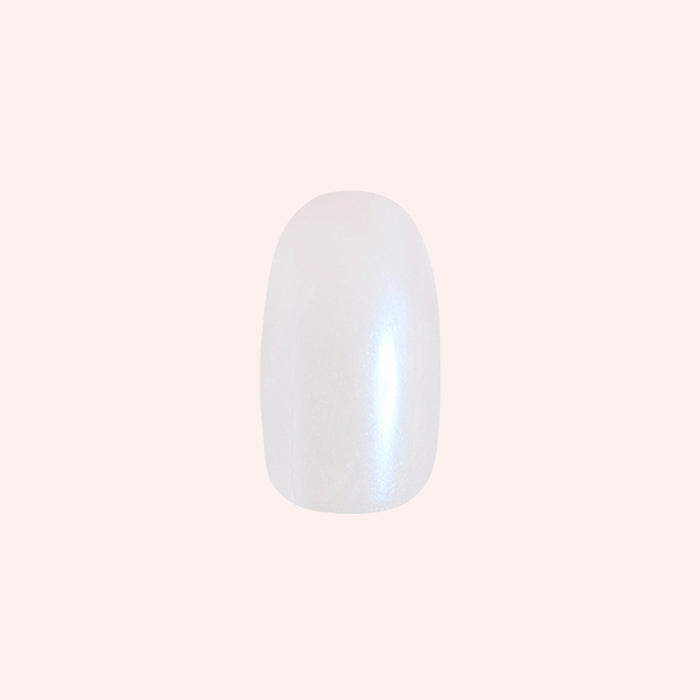 Pink Goldfish | Round | Extra Short shimmery light pink iridescent press on nail in extra short round shape for mani