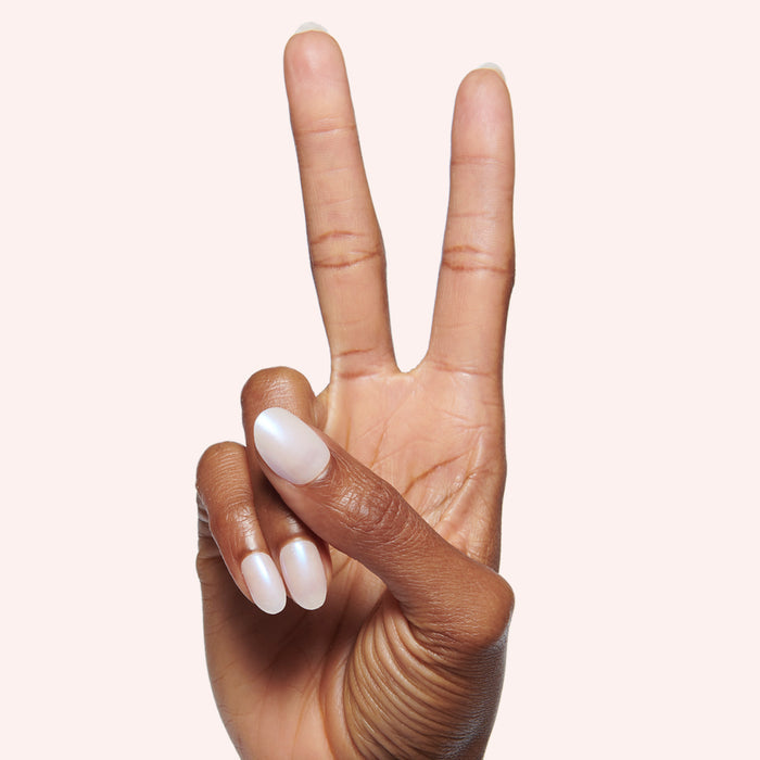 Pink Goldfish | Round | Extra Short shimmery pink iridescent press on nails in extra short round shape for mani