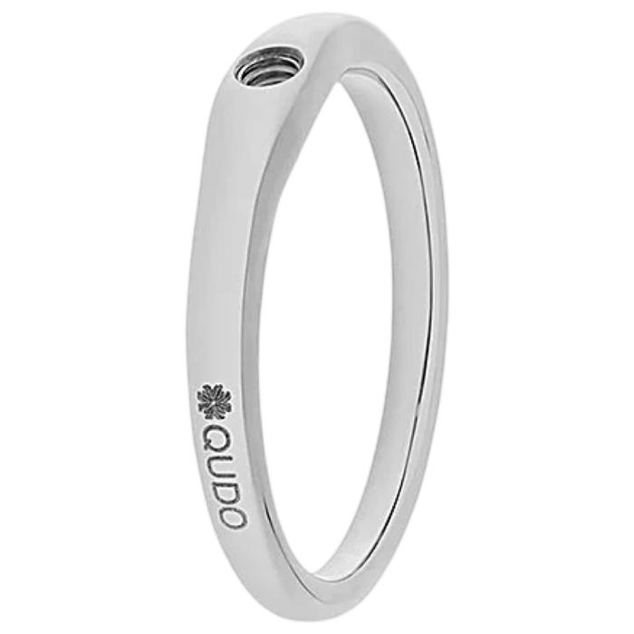 Silver ring with 'QUO' branding on a white background