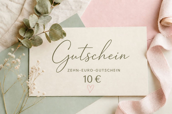 10 Euro Schmatzepuffer Gutschein für personalisierte Babygeschenke zur Geburt, Taufe und besondere Anlässe. Hochwertige Geschenkidee für individuelle Erinnerungsstücke mit persönlicher Gestaltung.