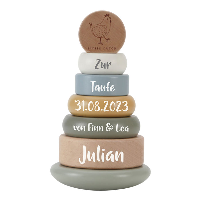 Personalisierter Little Dutch Stapelturm Little Farm zur Taufe – grüner Holz-Wackelturm mit Ringen und individuellem Druck als Taufgeschenk