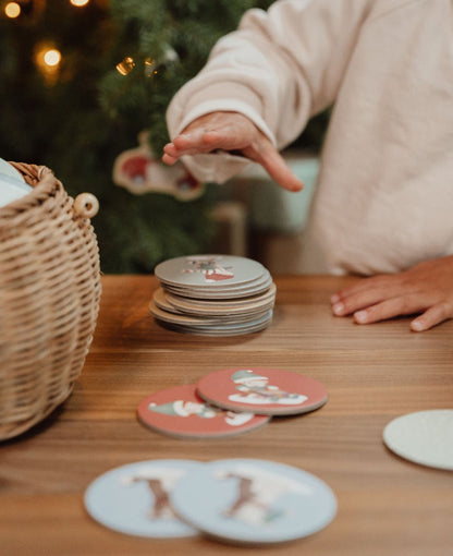 Little Dutch X-MAS Memory-Spiel – winterliches Gedächtnisspiel mit runden Karten und Weihnachtsmotiven für Kinder ab 3 Jahren