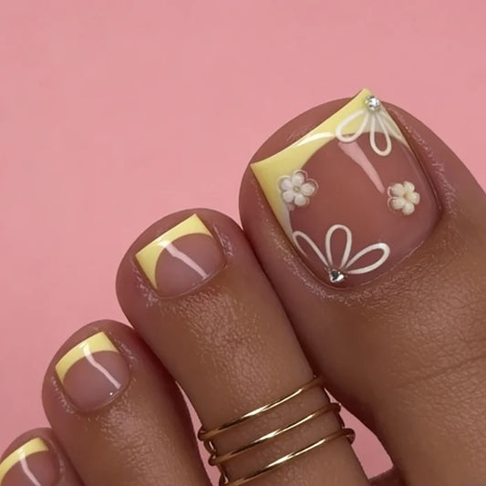 Yellow French Square Toe Nails With White Floral Design 24 Pieces Resin Material For Most Foot Types
